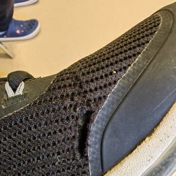 Skechers Ayakkabı Çok Çabuk Yıprandı. Marka Üründe Kusur Kabul Etmiyor