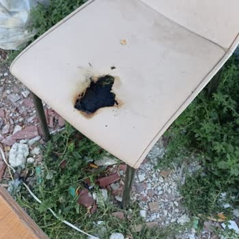 Xiaomi Durduğu Yerde Patlayan Telefon