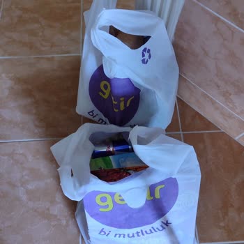 Getir Poşetimi Çalıp, Sipariş Verdiğim Ürüne Zarar Verdi