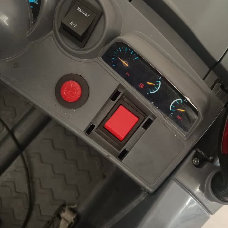 A101 Dolu Marka Akülü Araba Düğme Çalışmıyor
