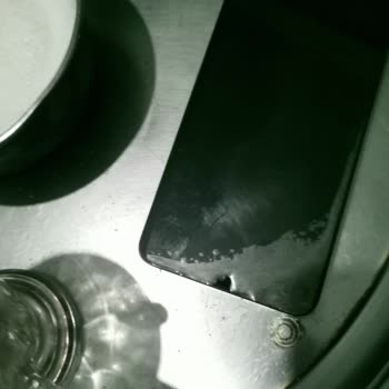 Xiaomi Ekran Koruyucu Soyulması