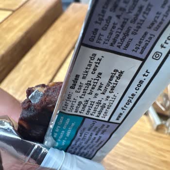 Fropie Caribou Coffee'de Satılan Üründen Plastik Çıktı