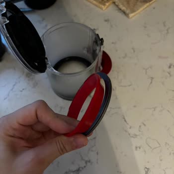 Dyson V12 Toz Haznesi