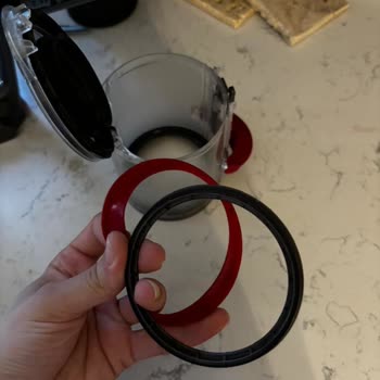 Dyson V12 Toz Haznesi