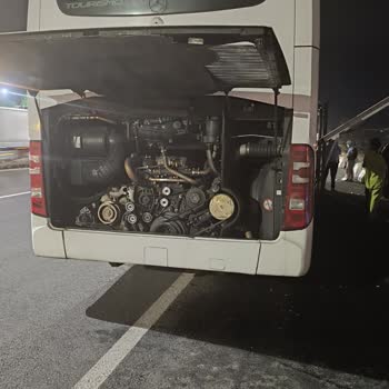 Ben Turizmin Sorumsuzluğu Yolda Kaldık Saatlerce Gece Bekletildik