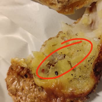 Fırın İzmir'den Aldığım Börekten Kıl Çıktı!