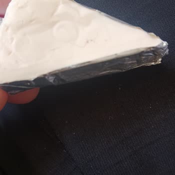 Torku Üçgen Peynirde Kıl 🙄