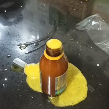 Argivit Şişesi Açıldığında Köpürdü