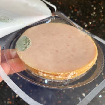 Maret Son Kullanma Tarihi Geçmemiş Üründe Küf Sorunu