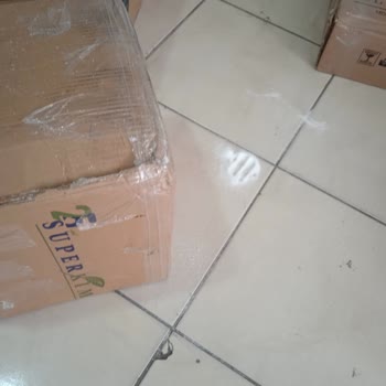 MNG Kargo Kırık Dökük Teslim Ediyor