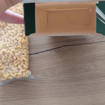 Knorr Mac&Cheese İçinden Peynir Sosu Çıkmadı.