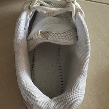 Boyner İstinyePark New Balance Yırtık Ayakkabı İade Talebi Reddedildi