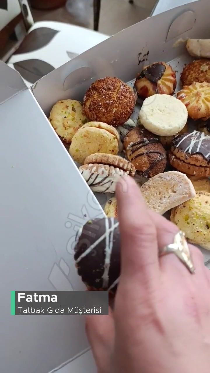 Tatbak Kurabiyesinin İçinden Saç Çıktı! videonun kapak resmi