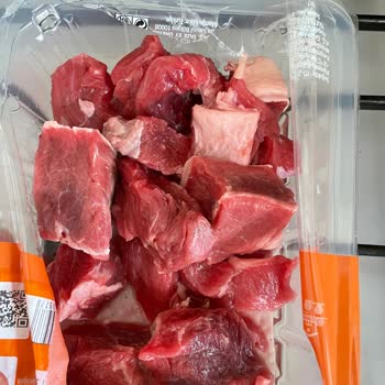 Migros Sanal Marketten Gönderilen Uzman Kasap Markalı Bozuk Et