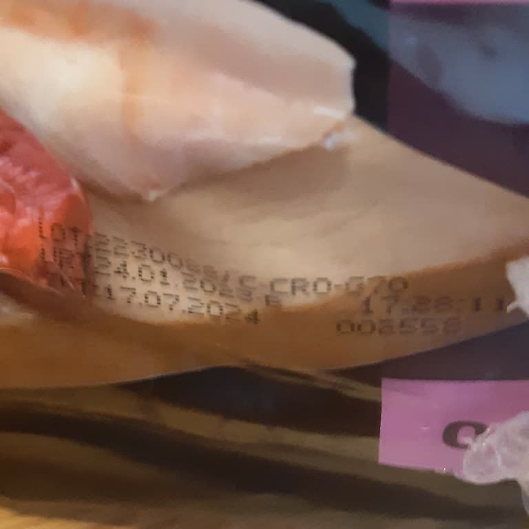 Gratis Son Kullanım Tarihi Geçmiş Kedi Kuru Maması Gönderiyor.