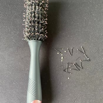 Rossmann'dan Aldığım Fön Tarağı Kullanımda Parçalandı