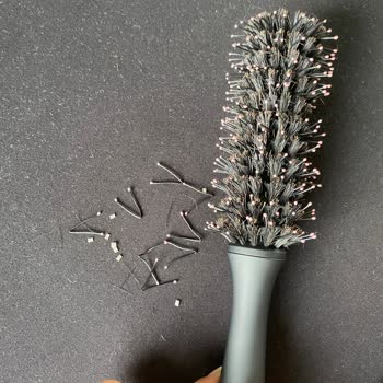 Rossmann'dan Aldığım Fön Tarağı Kullanımda Parçalandı