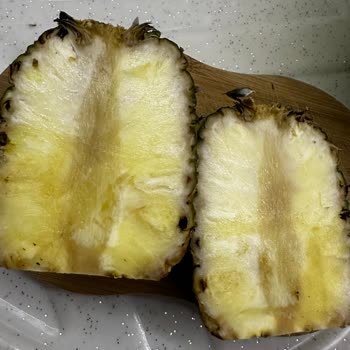 Özdilek AVM Özdilek'ten Aldığım Ananas Bozuk Ve Küflü Çıktı