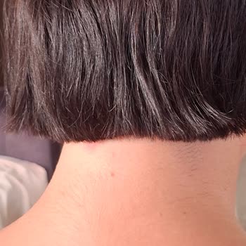Salon Vogue Beauty Center Yamuk Ve Kısa Saç Kesimi
