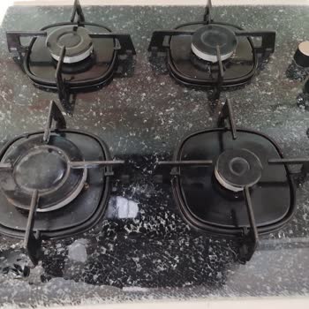 Silverline Ocak Rutin Bir Yemek Yapımında Cam Patladı Bomba Gibi