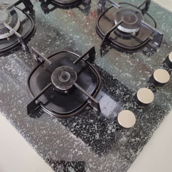 Silverline Ocak Rutin Bir Yemek Yapımında Cam Patladı Bomba Gibi