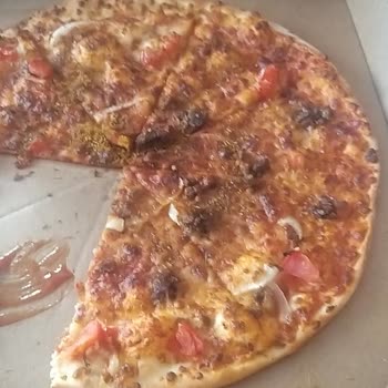 Pizza Bulls Kavurmalı Pizza Hayal Kırıklığı: Malzeme Eksikliği