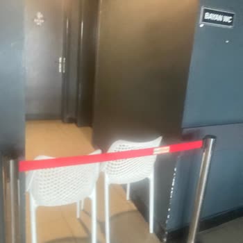 Köfteci Yusuf Akçakoca Şubesinde Tuvalet Temizliği Sorunu