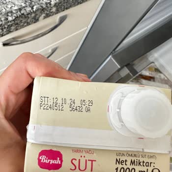 A101 Sut Çok Kotu Bir Şekilde Bozuktu