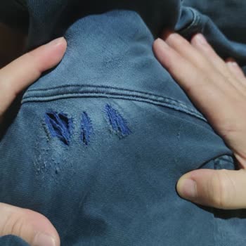 Lacoste Pantolon Çok Kısa Sürede Deforme Oldu