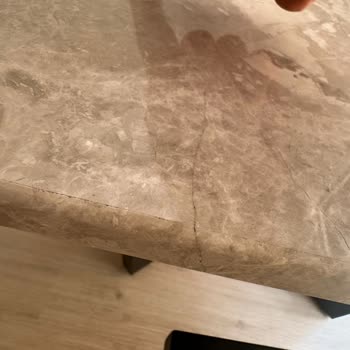 İva Sandalye & Masa Kırık Masa Gönderdi