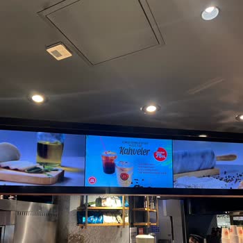 Simit Sarayında Kasa İle Pano Fiyat Farkı