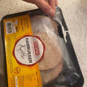 Yemeksepeti Marketten Aldığım Özcanlar Hamburger Köfte Bozuk Geldi.