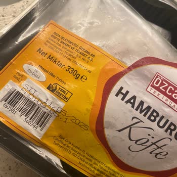 Yemeksepeti Marketten Aldığım Özcanlar Hamburger Köfte Bozuk Geldi.