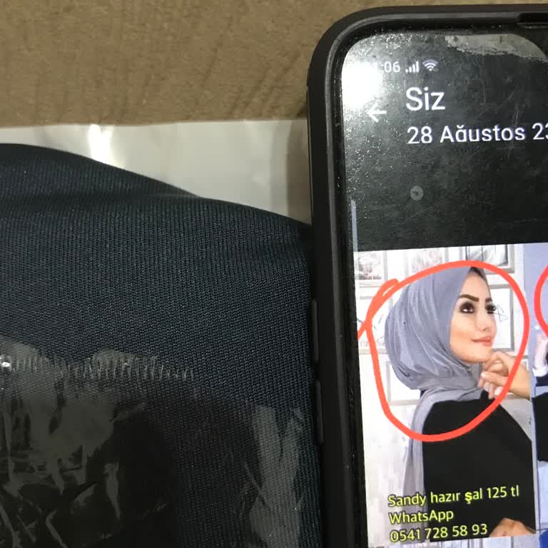 Hürrem Şal (Instagram: bonesal_hazirsal) Tesettür Giyimde Değişim Sorunları