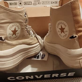 Converse Marka Ayakkabı Almak Ciddi Pişmanlıktır.