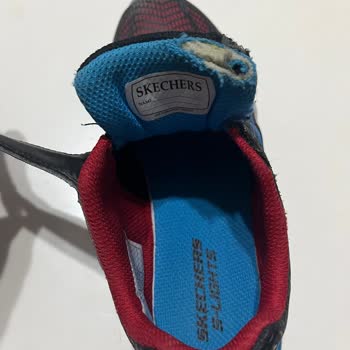 Boyner Skechers Üretim Hatasını Kabul Etmedi 4 Ayda Yırtıldı