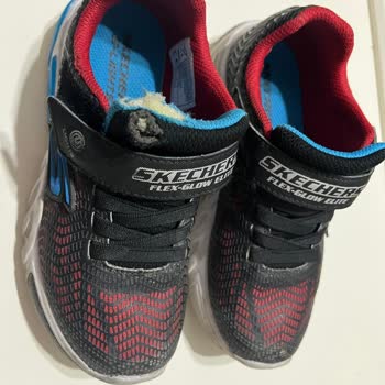 Boyner Skechers Üretim Hatasını Kabul Etmedi 4 Ayda Yırtıldı