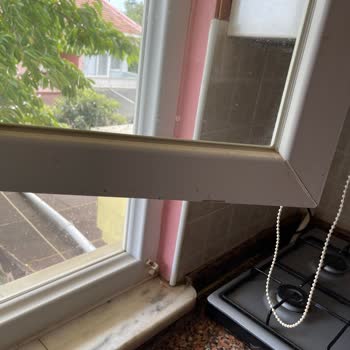 Erikli Saros Kumsal Turizm'de Pis Ve Hijyenik Olmayan Konaklama Deneyimi