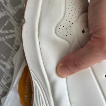 Amazon'dan Aldığım Skechers Marka Ayakkabılar Kısa Sürede Deforme Oldu