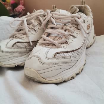 Skechers Ayakkabı 5 Ayda Açıldı Kalitesiz Ürün
