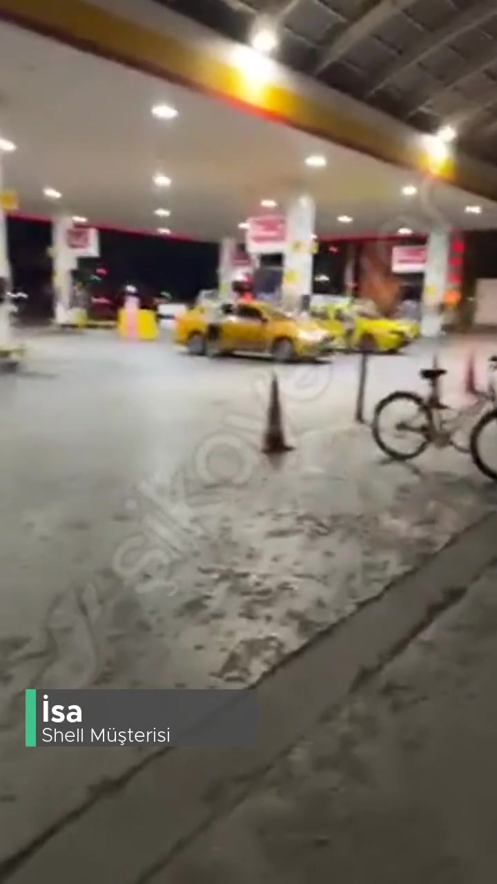 Shell İstasyonunda Otopark Ücreti Alınıyor! videonun kapak resmi