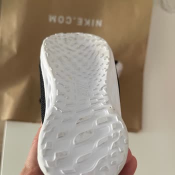 Nike Malının Arkasında Durmuyor