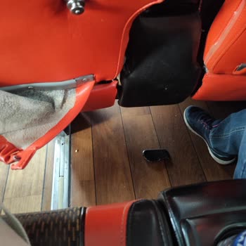 Kamil Koç Konforsuz Ve Pis