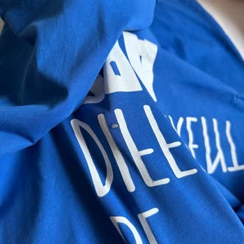 LG Çamaşır Makinesi Çamaşırları Deliyor