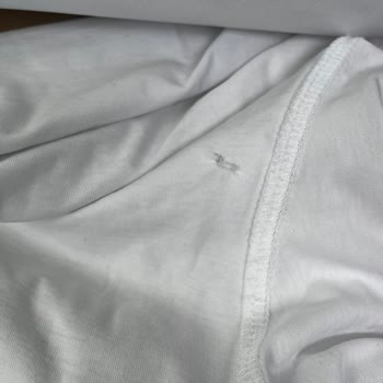 Футболка Diesel порвалась и отказ в возврате!