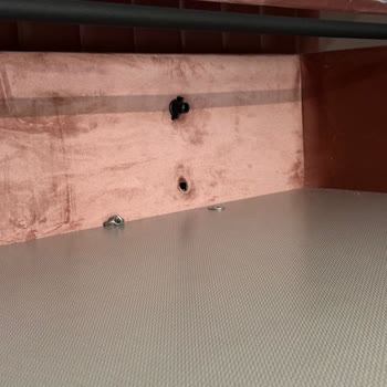 Muğla Yataş Kırık Baza Suntası Ve Eksik Başlık Vidası