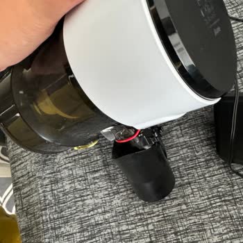 Bambi Yatak Alana Fakir 4048 Süpürge Hediyesinin Sorunu