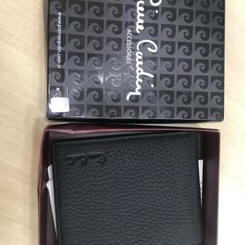 Pierre Cardin Giyim Farklı Ürün Gönderimi