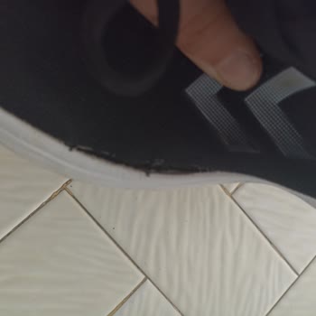 Hepsiburada Garantisi Olan Ayakkabının Onarım Talebini Reddetti