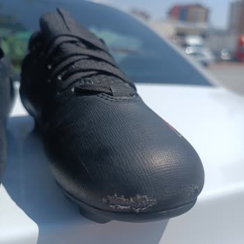 Lescon'un 2 Gün De Deforme Olan Krampon Ayakkabısı